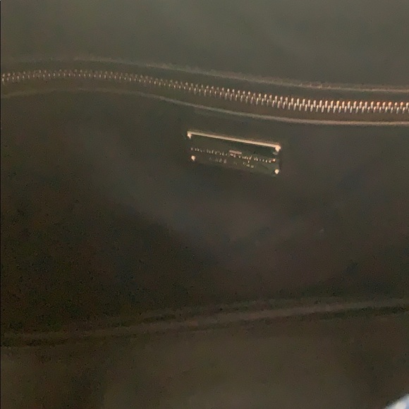 Authentic Salvatore Ferragamo bag. - Picture 5 of 8